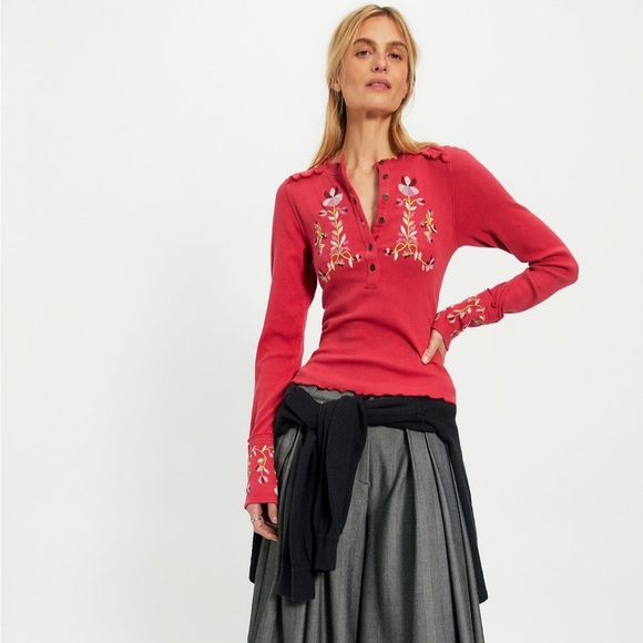 FLEUR EMBROIDERED CUFF HENLEY RETRO RED - Picture 2 of 2